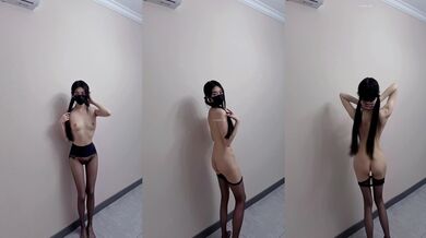 【真实艺校反差妹】土豪重金定制，民族舞专业女神，居家一字马自慰，练功，裸舞，身材简直太顶了