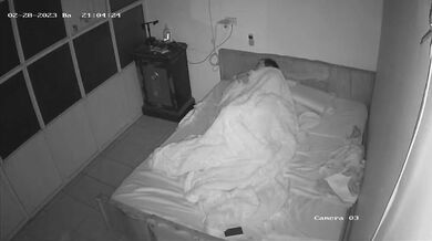 私房四月最新流出黑客破解家庭网络摄像头偷拍老夫妻宛如新婚燕尔激情绵绵堪比壮年 (22)